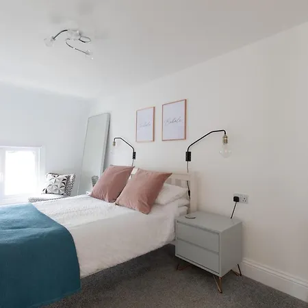 Sea Front * Saltburn-by-the-Sea